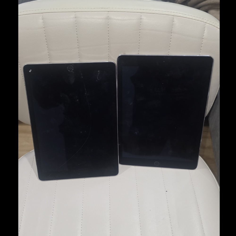 36 Apple iPad 8.3" 128GB Wi-Fi + 4G Tablet Gray For Parts/Not Working